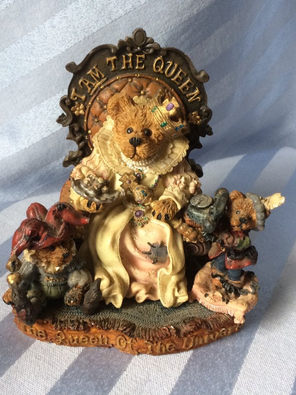 Boyds Bears "Elizabeth with Rosencrantz & Guilderstern...I Am the Queen"